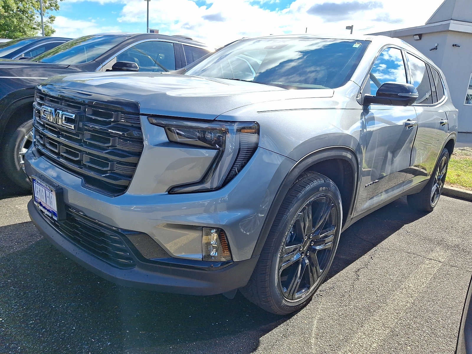 2027 GMC Acadia Elevation