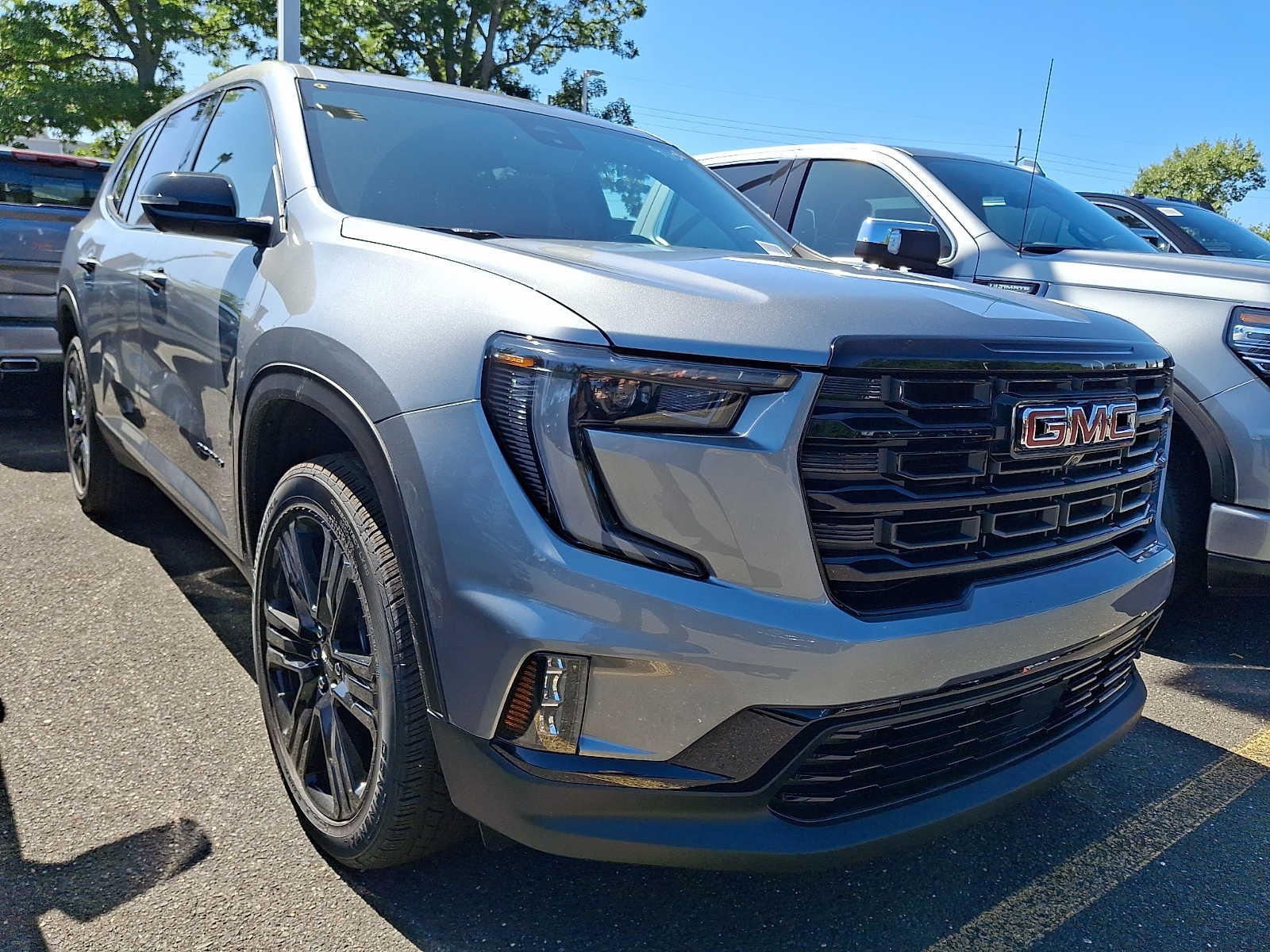 2027 GMC Acadia Elevation