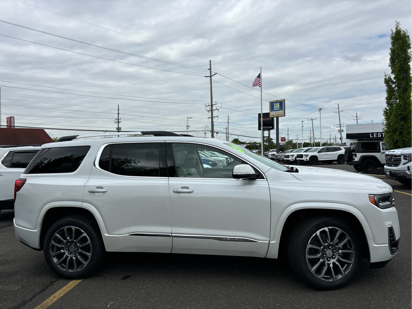 2023 GMC Acadia Denali