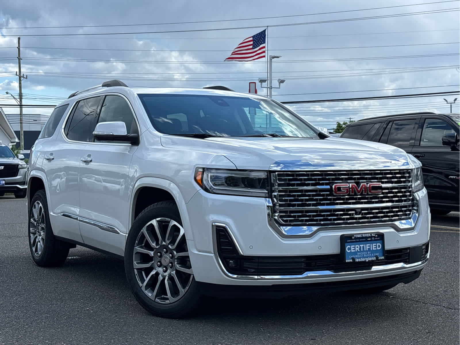 2023 GMC Acadia Denali