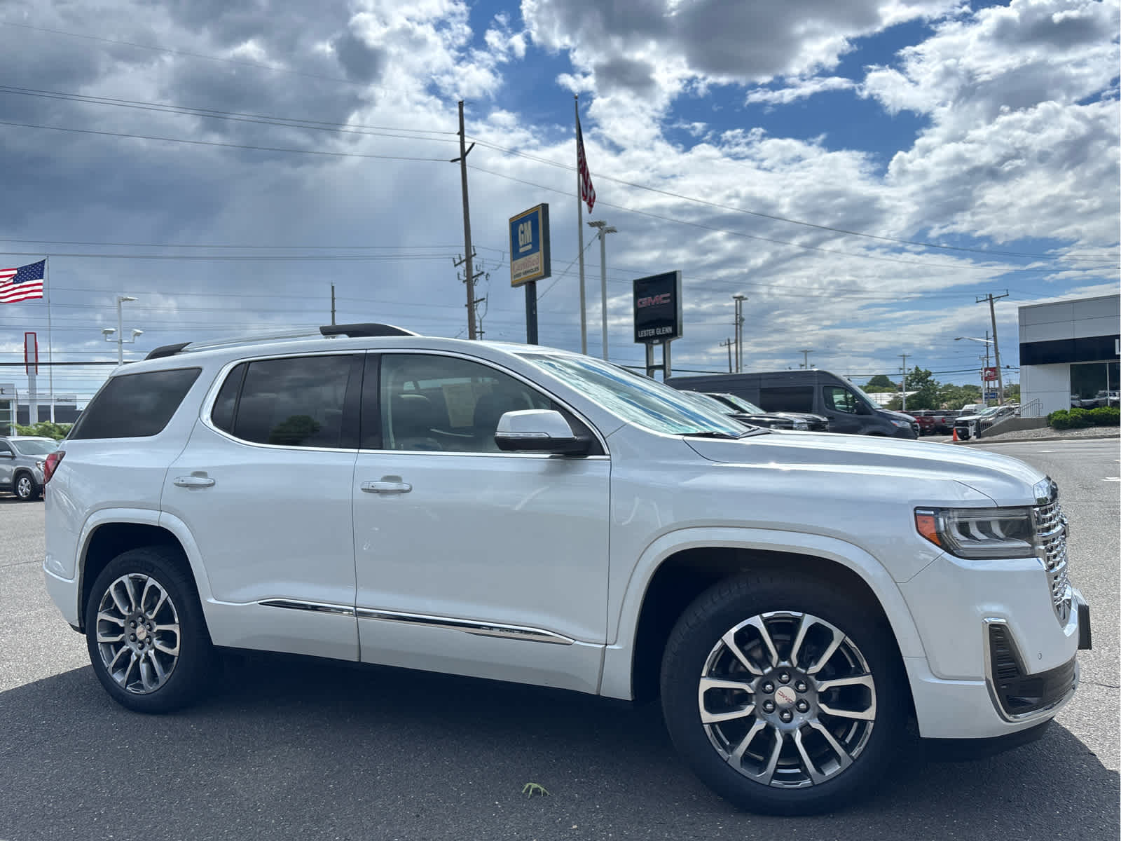 2023 GMC Acadia Denali