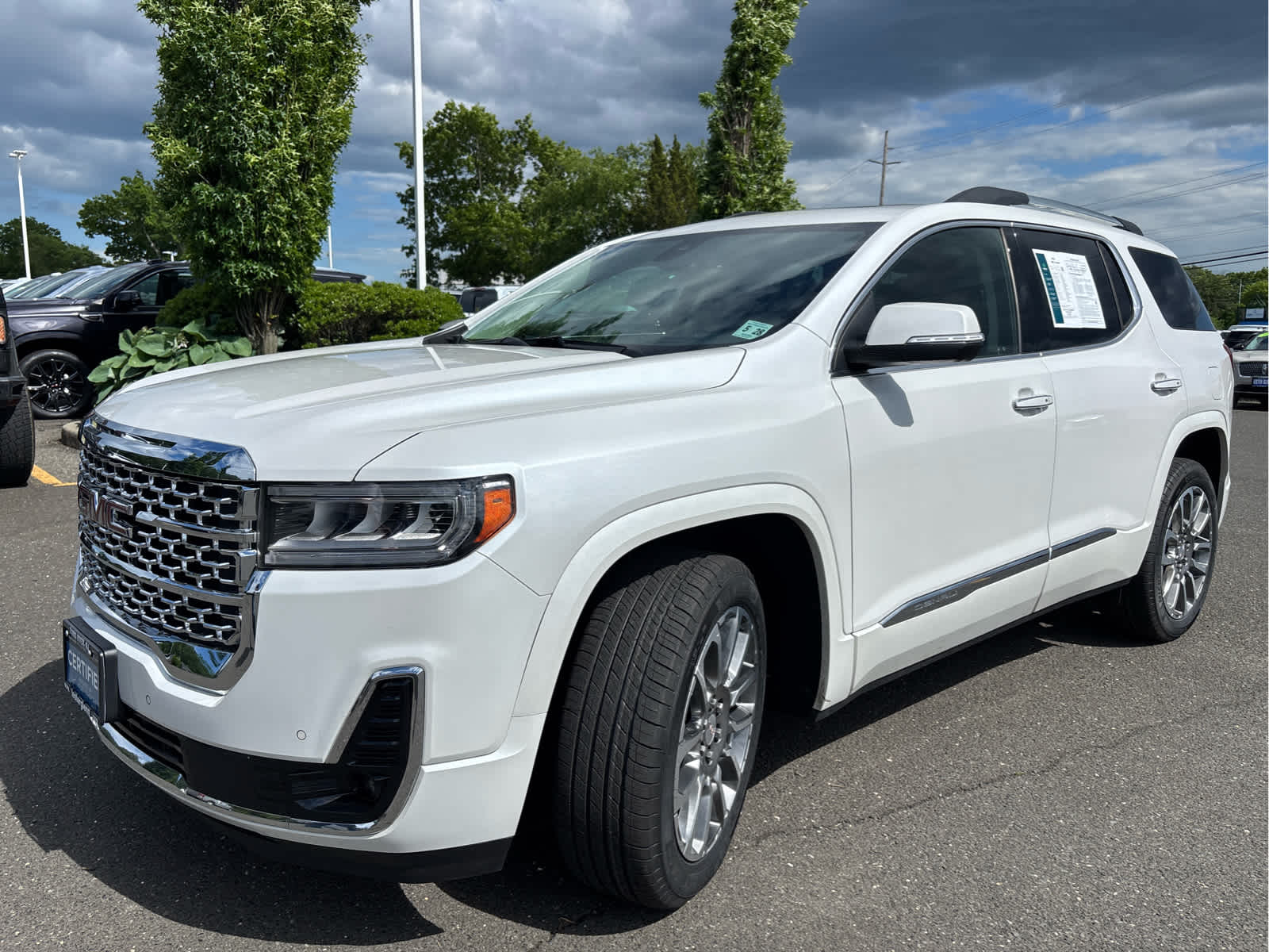 2023 GMC Acadia Denali