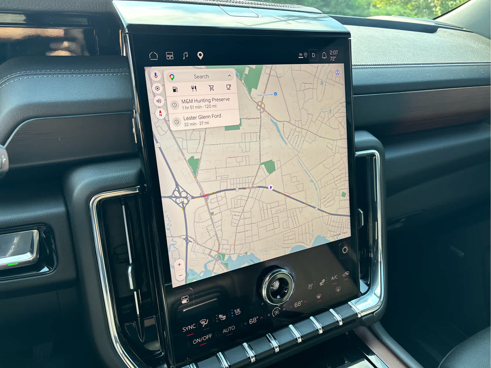 2025 GMC Yukon Denali - Photo 15