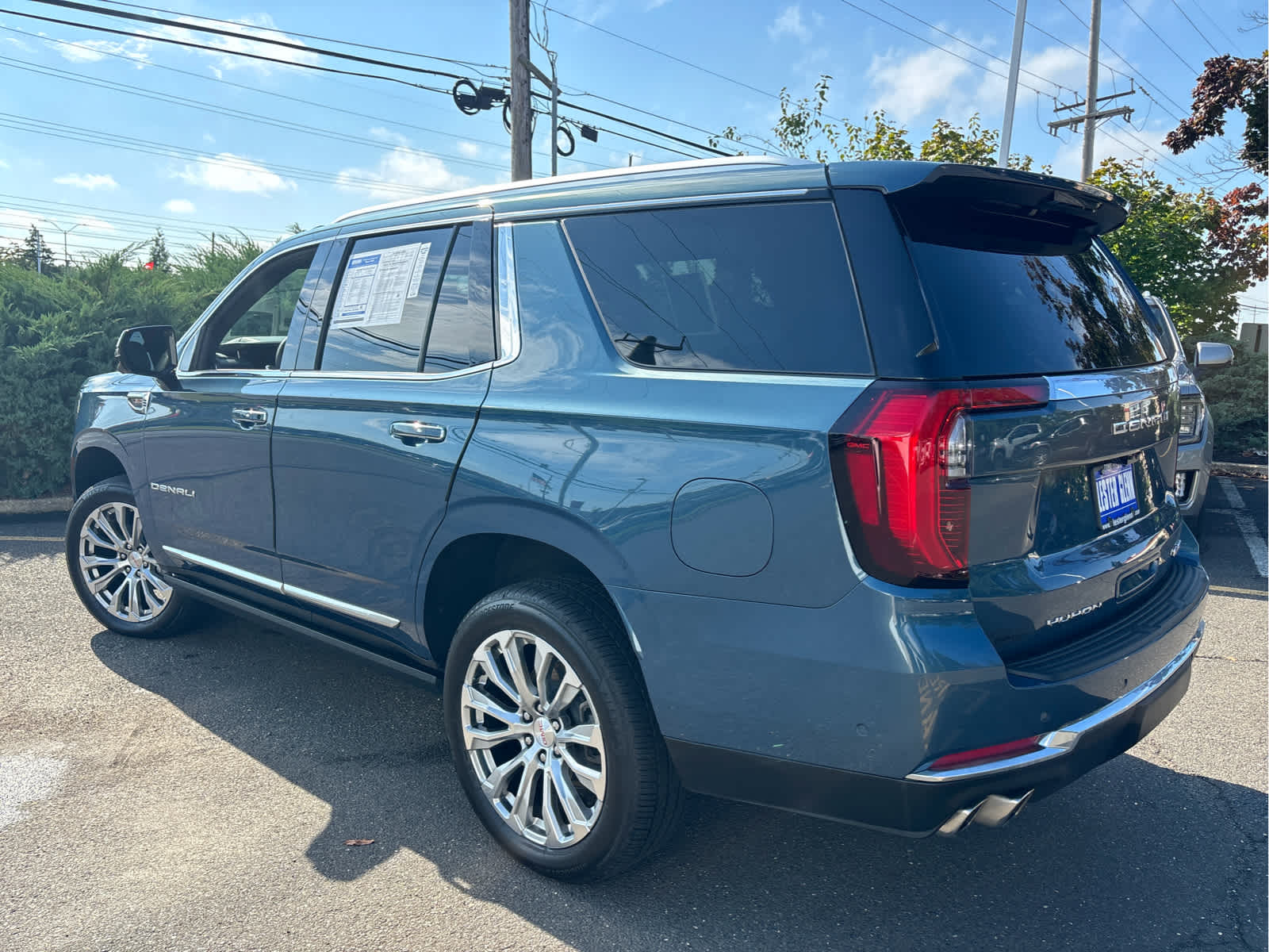 2025 GMC Yukon Denali - Photo 34