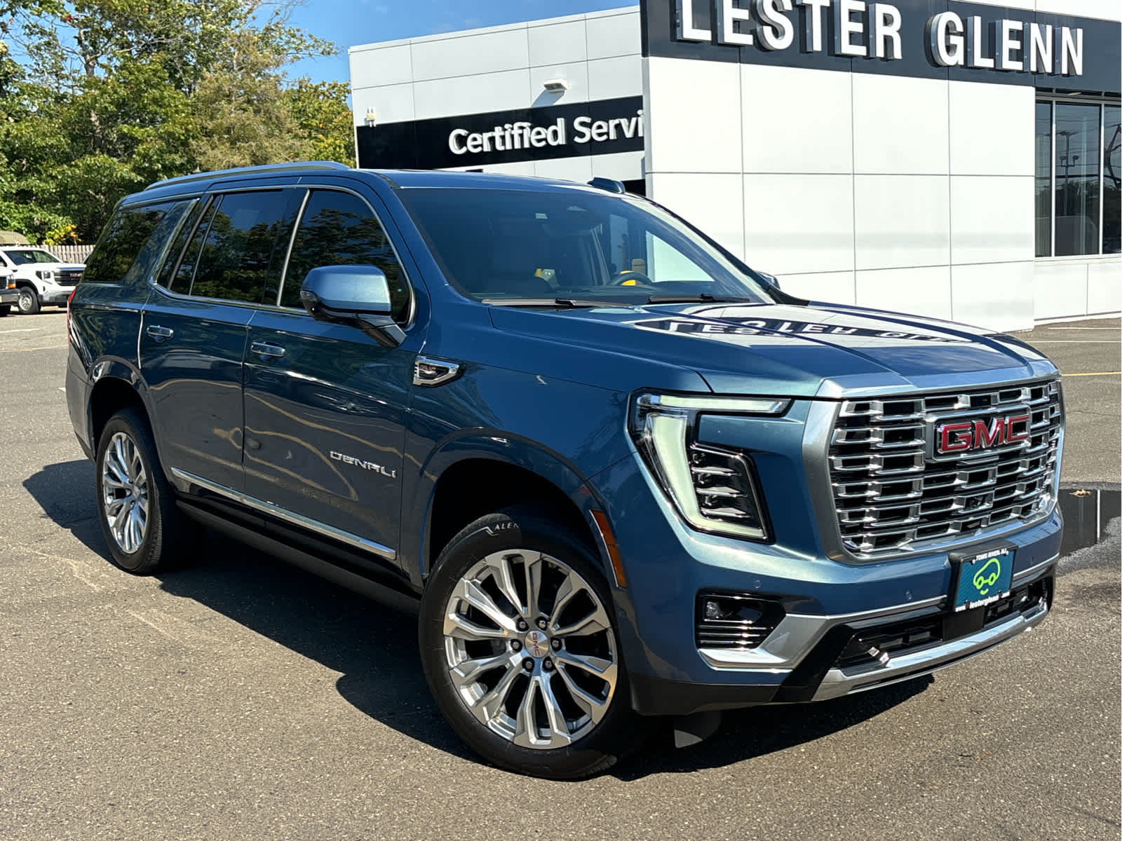2025 GMC Yukon Denali - Photo 36