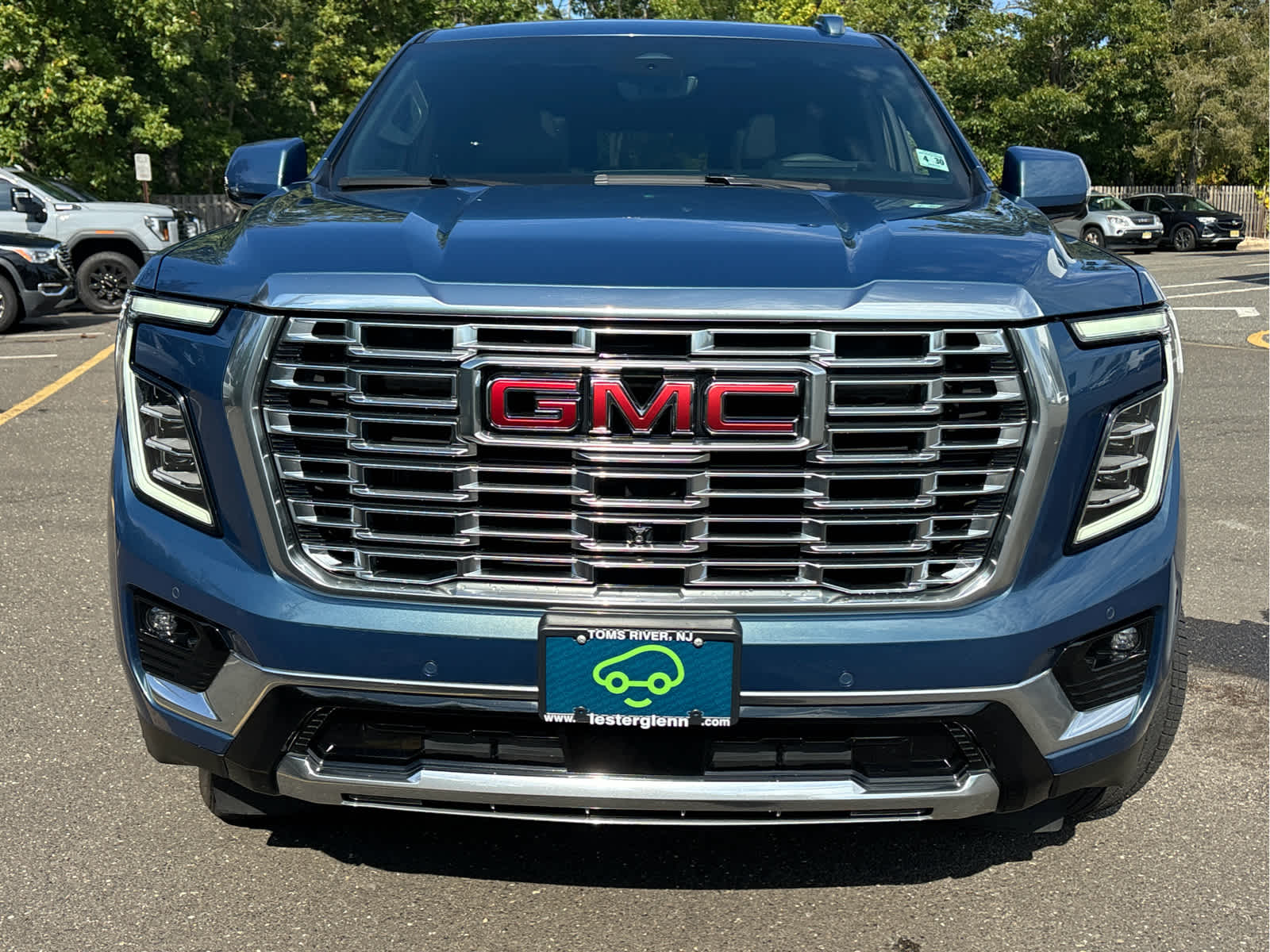 2025 GMC Yukon Denali - Photo 4