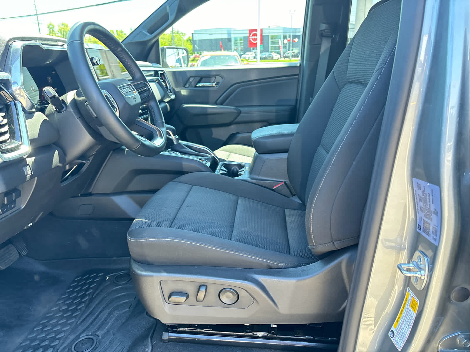 2025 GMC Canyon Elevation