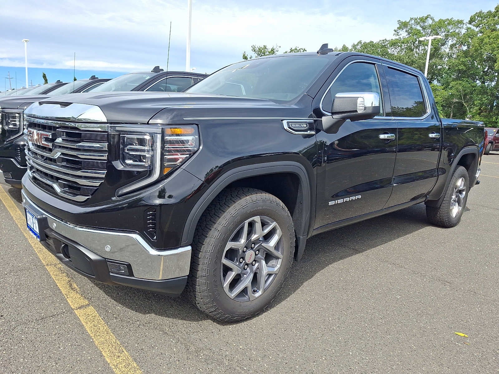 2026 GMC Sierra 1500 SLT