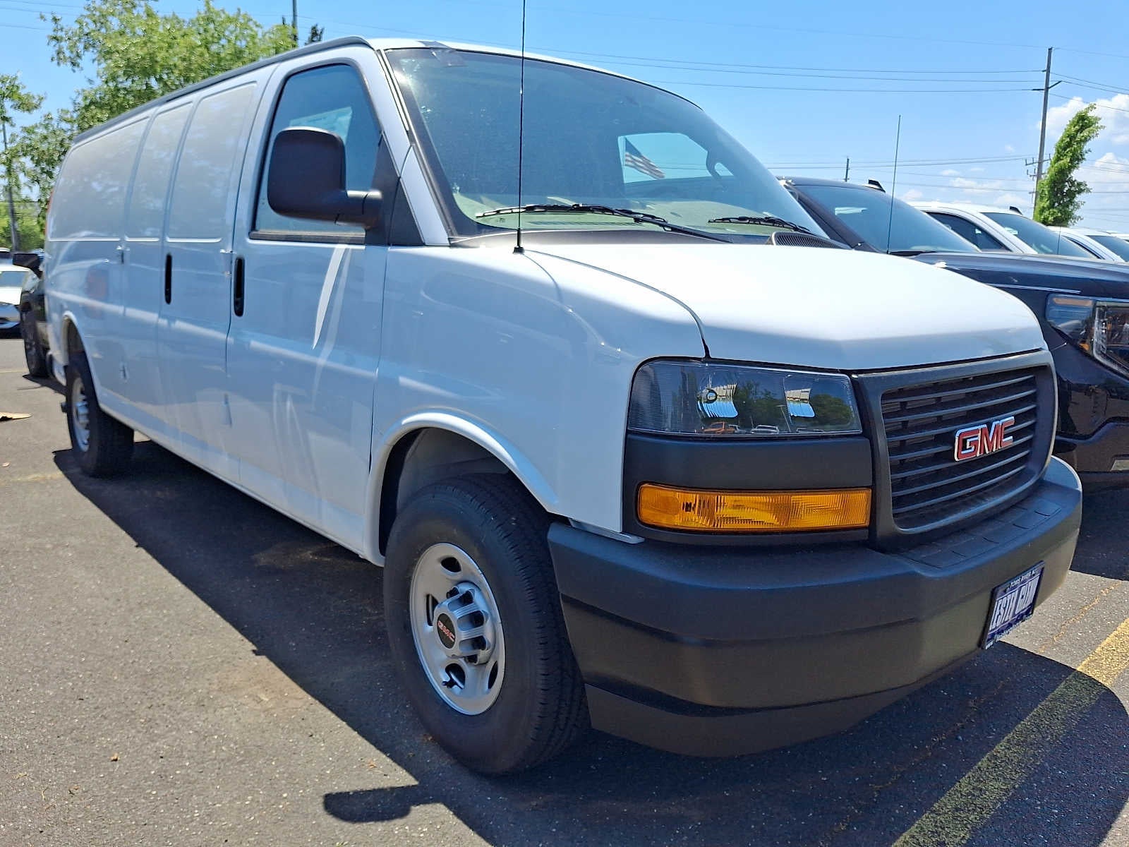 2026 GMC Savana 2500 Ext WB's photo