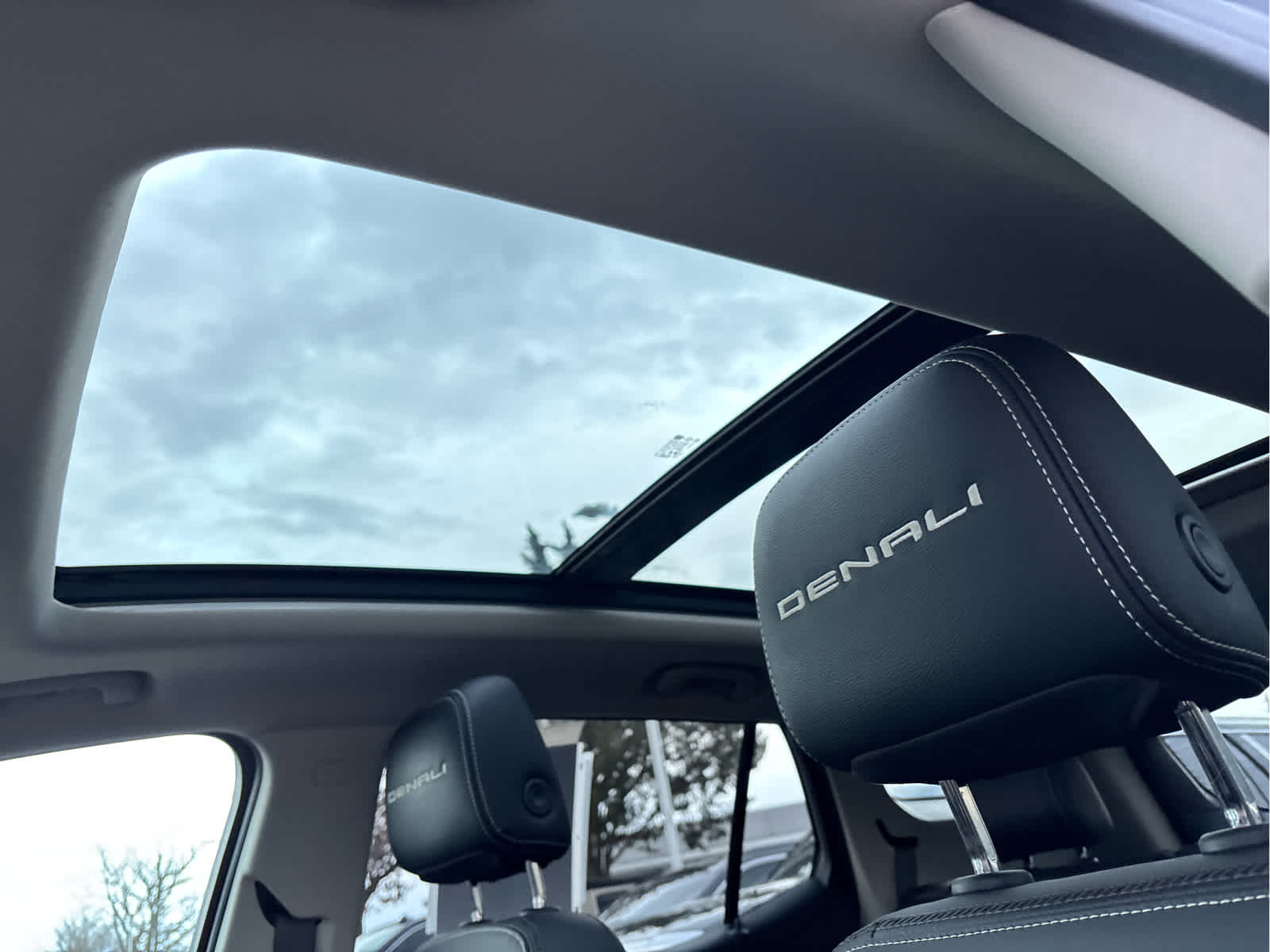 2023 GMC Terrain Denali