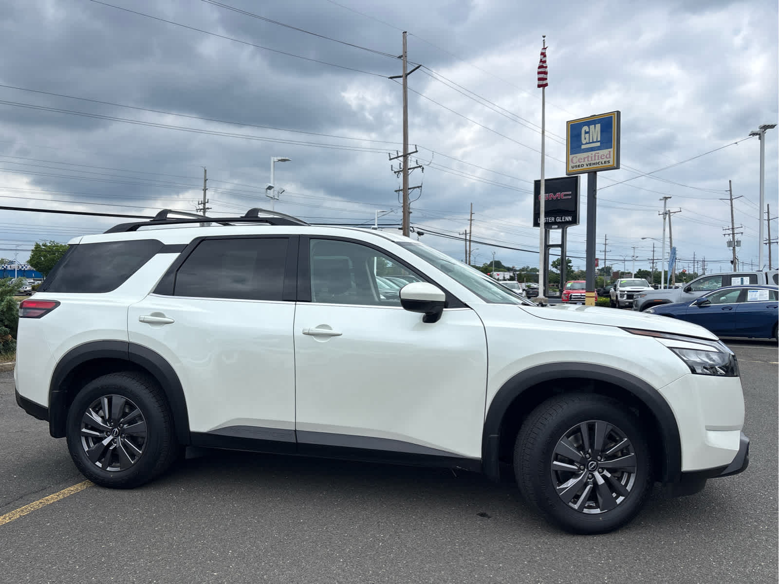 2023 Nissan Pathfinder SV 4WD