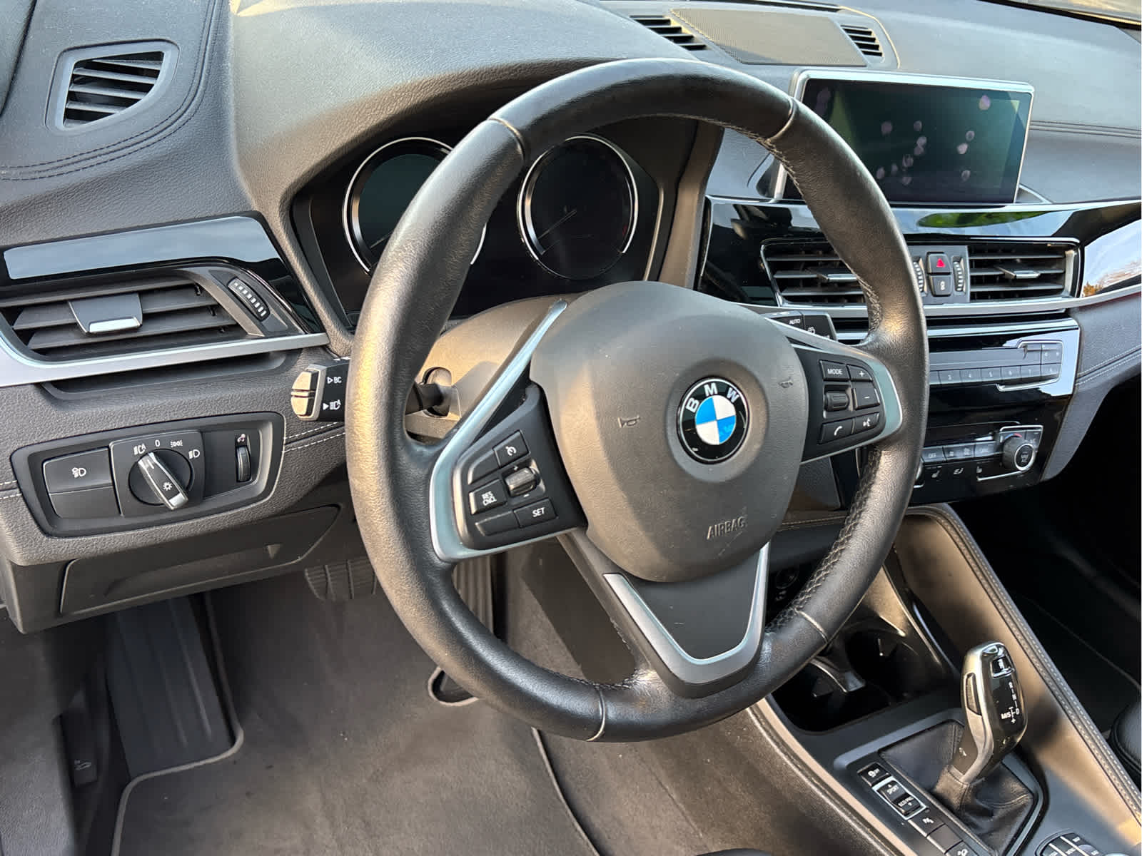 2022 BMW X2 xDrive28i