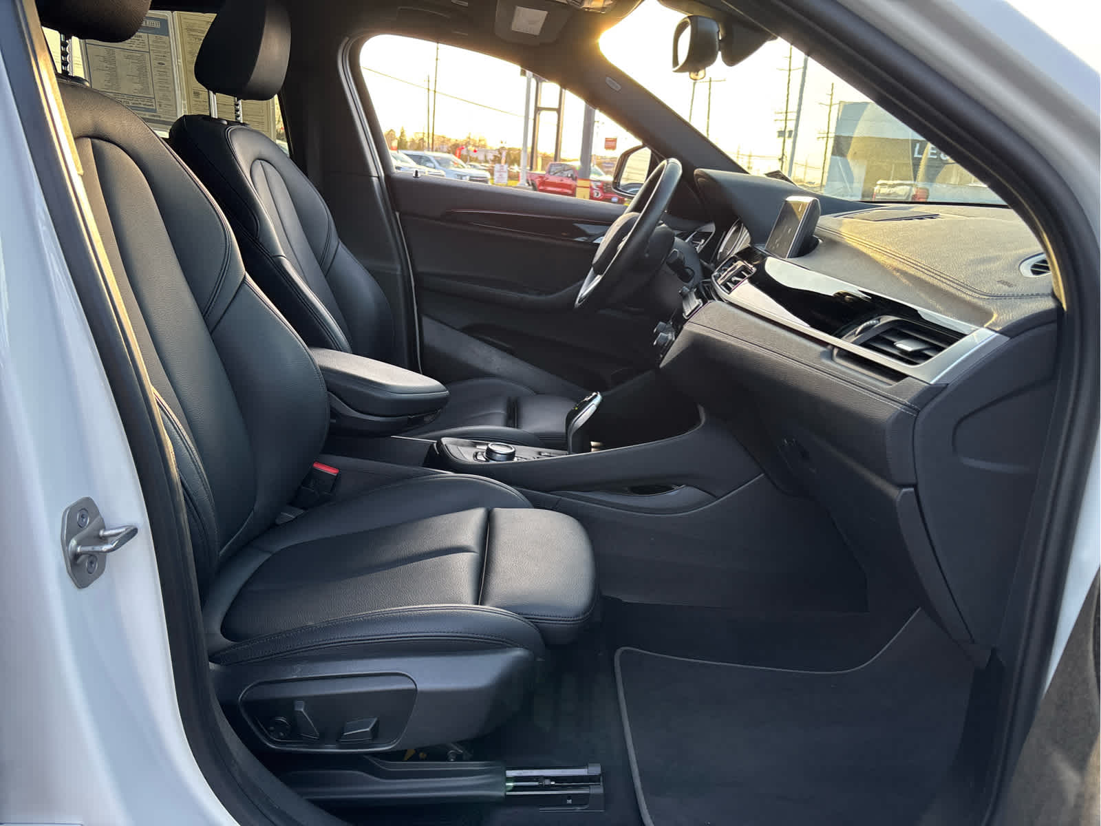 2022 BMW X2 xDrive28i