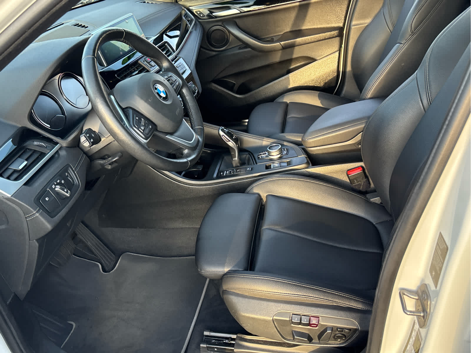 2022 BMW X2 xDrive28i