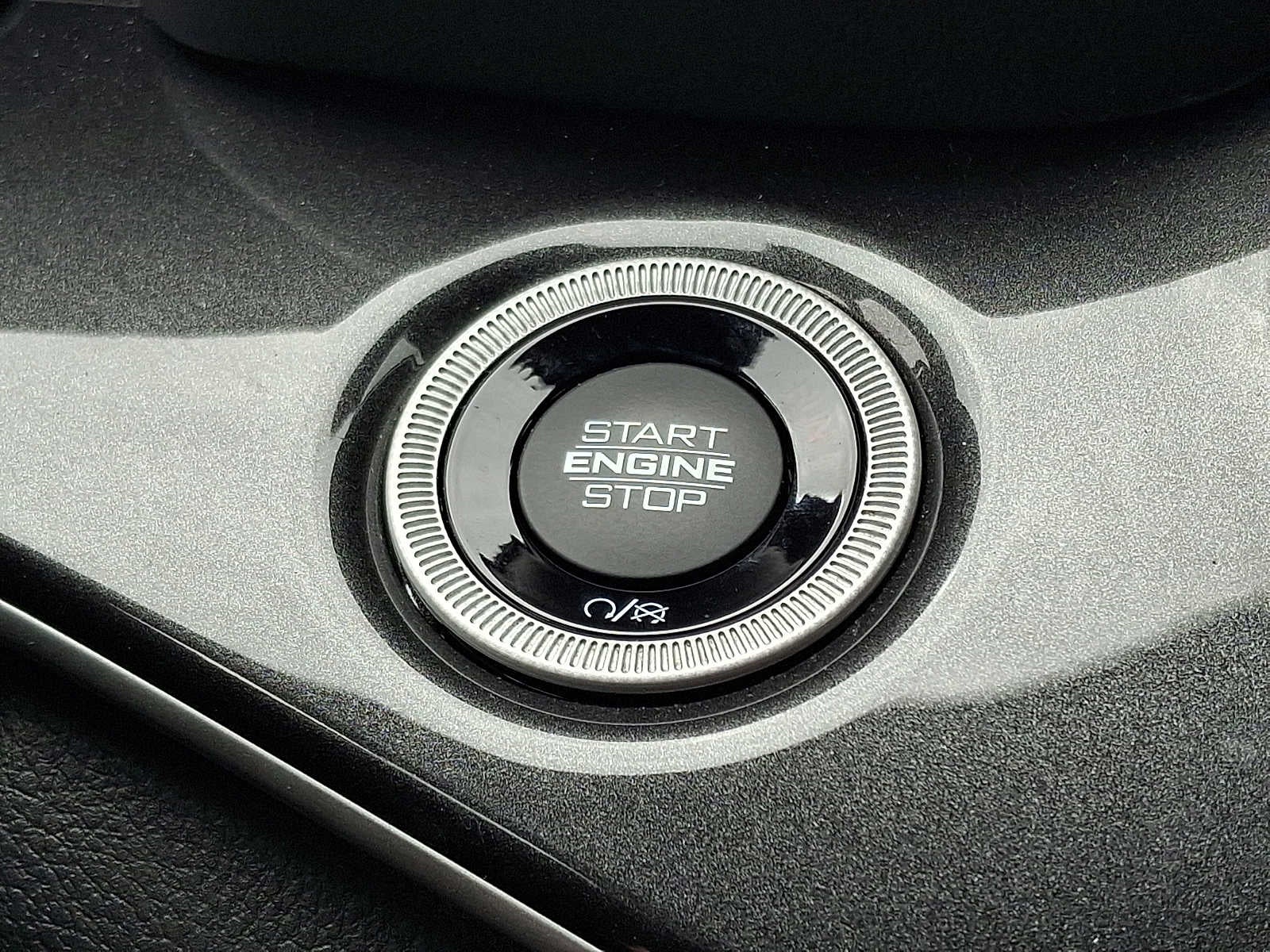 2022 Jeep Grand Cherokee Altitude