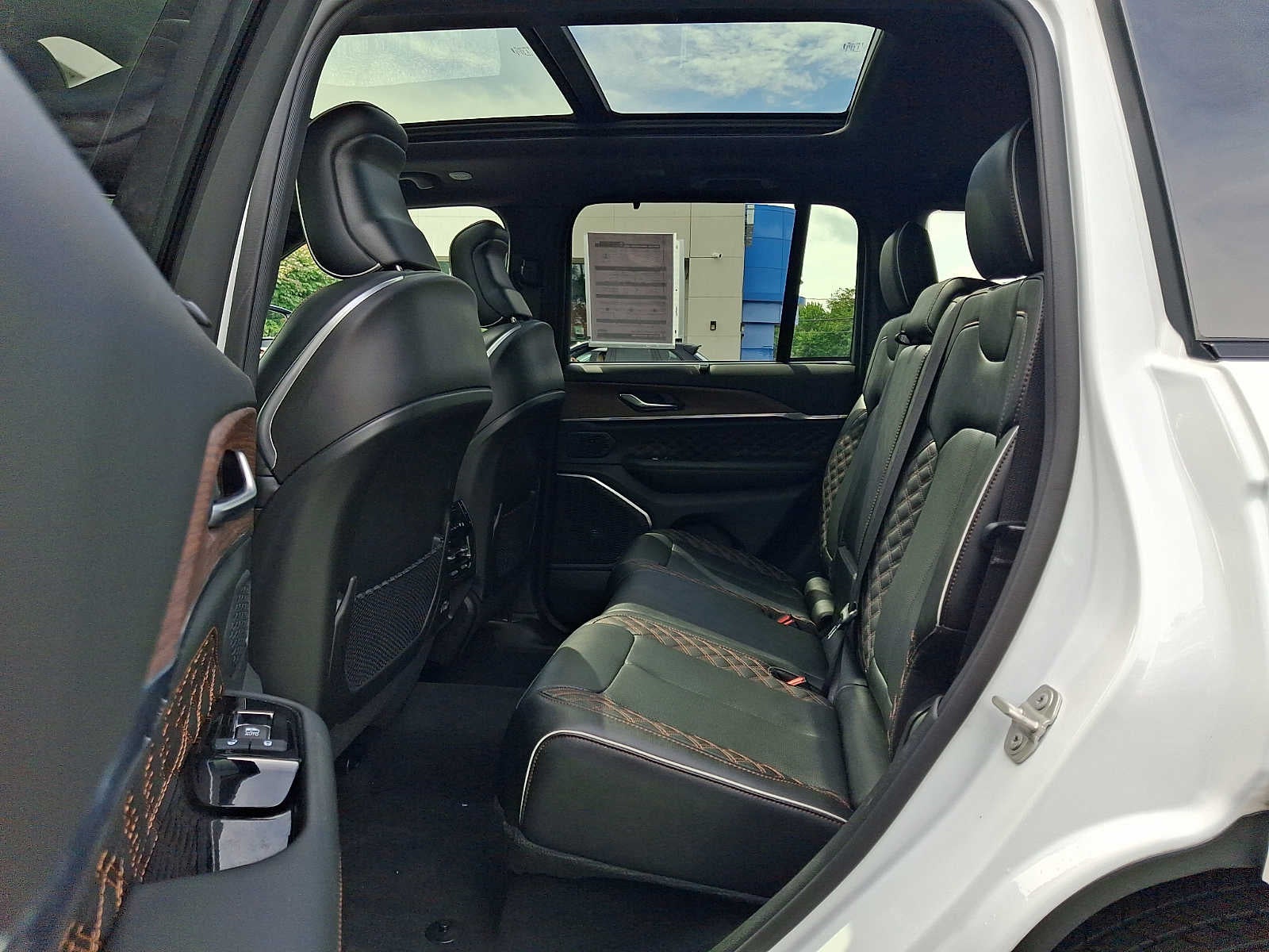 2024 Jeep Grand Cherokee Summit