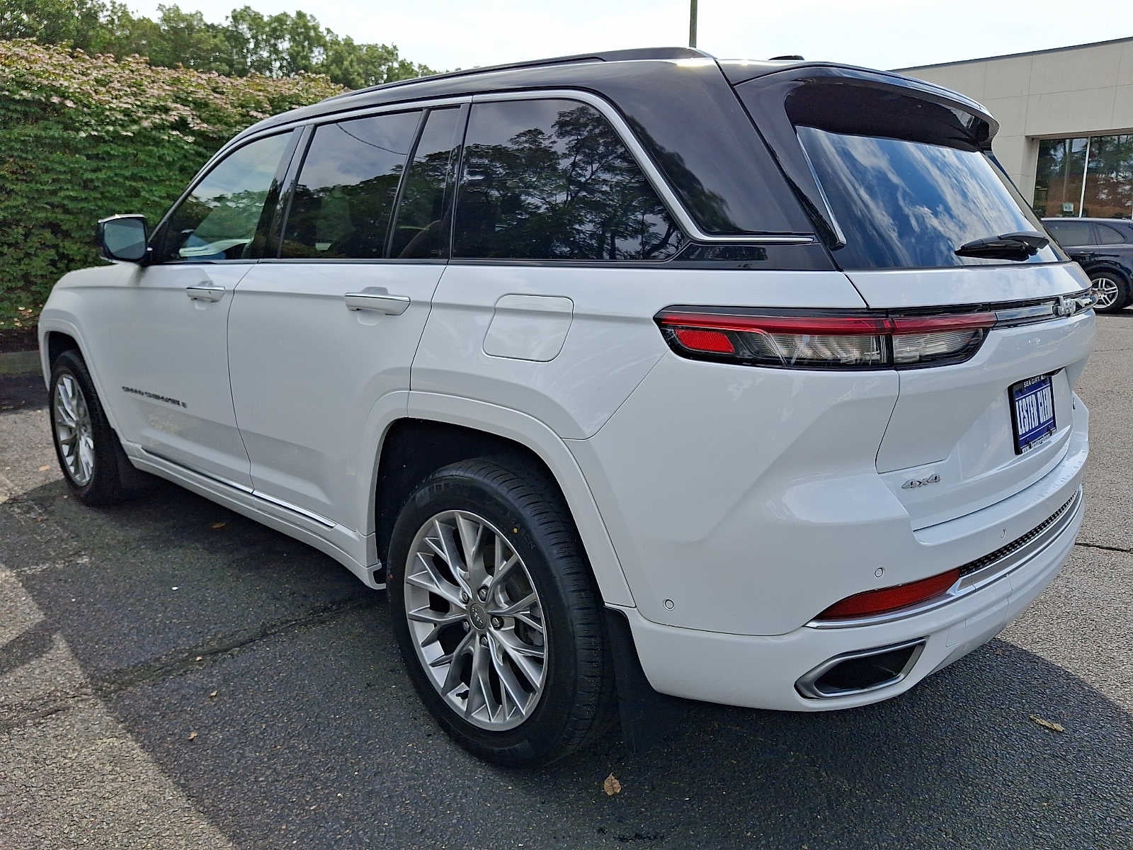 2024 Jeep Grand Cherokee Summit