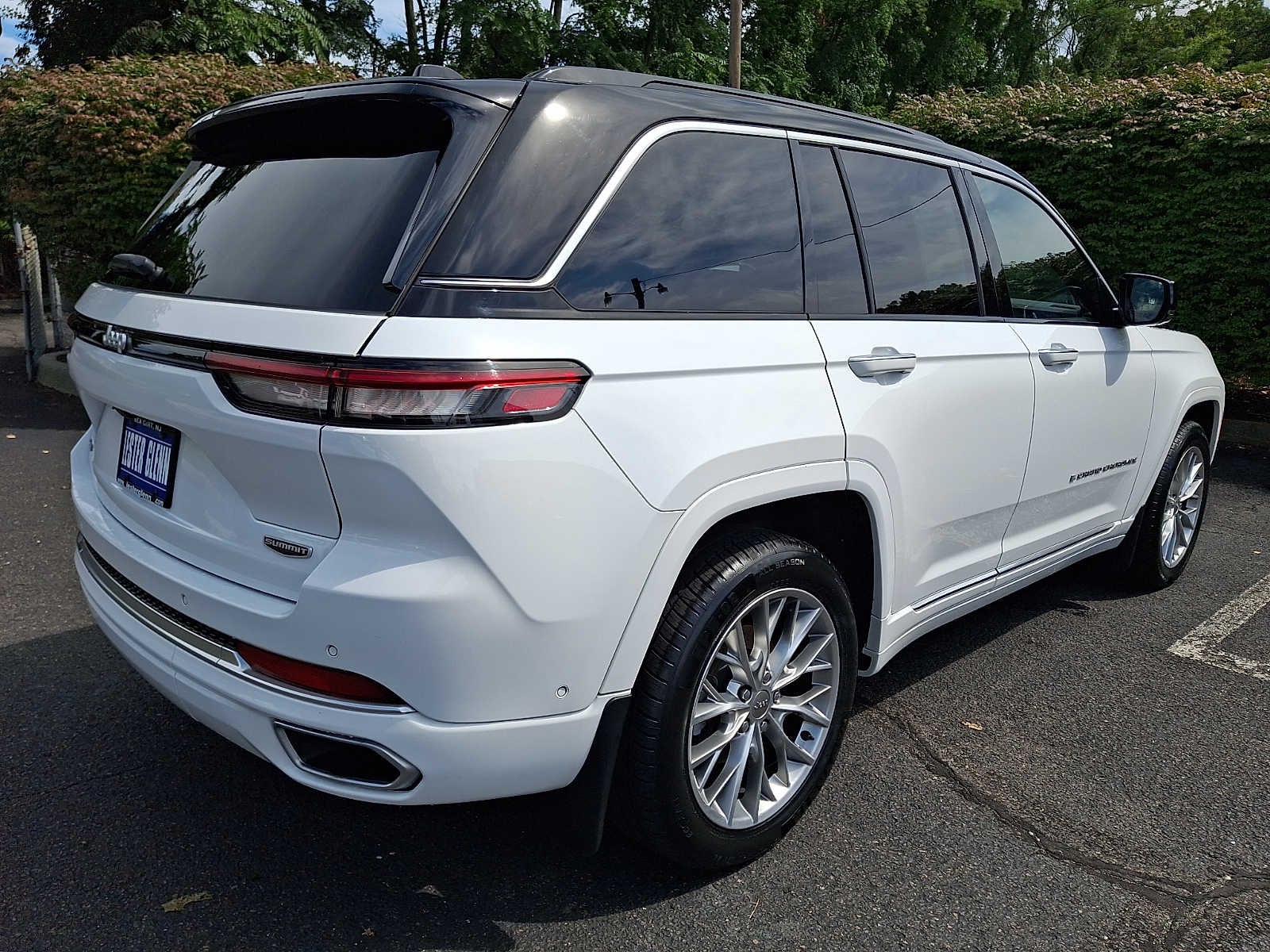 2024 Jeep Grand Cherokee Summit
