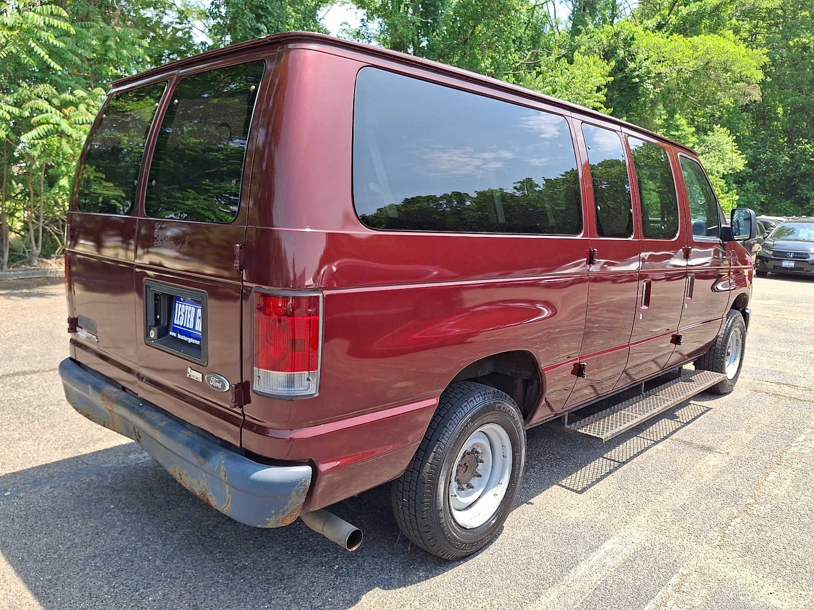 2010 Ford Econoline Wagon XL
