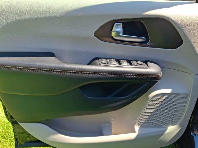 2017 Chrysler Pacifica LX