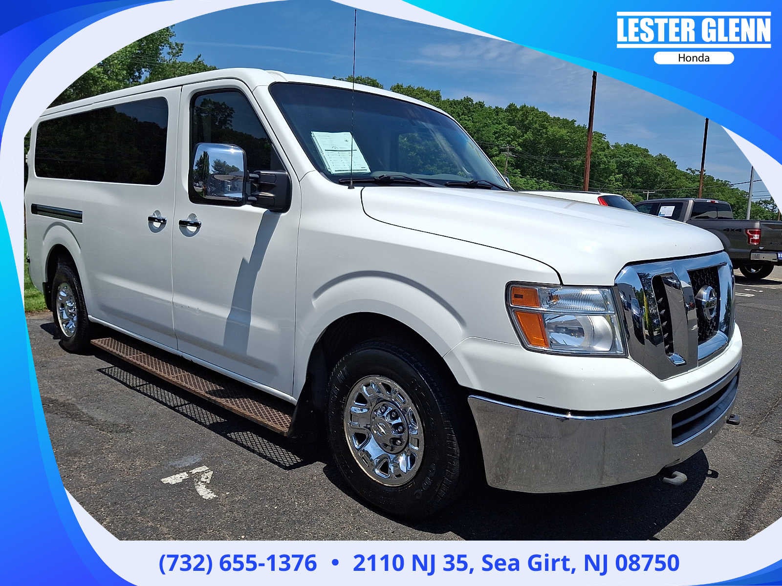 2015 Nissan NV Passenger SV
