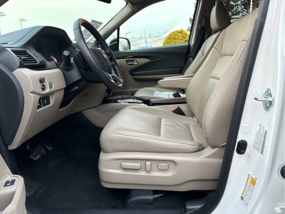 2022 Honda Pilot Touring 8-Passenger