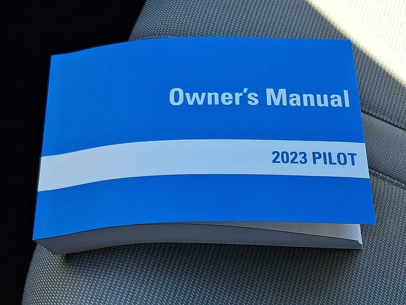 2023 Honda Pilot LX