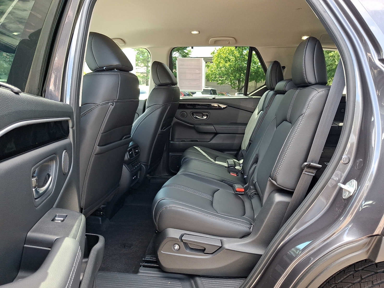 2023 Honda Pilot EX-L 8 Passenger