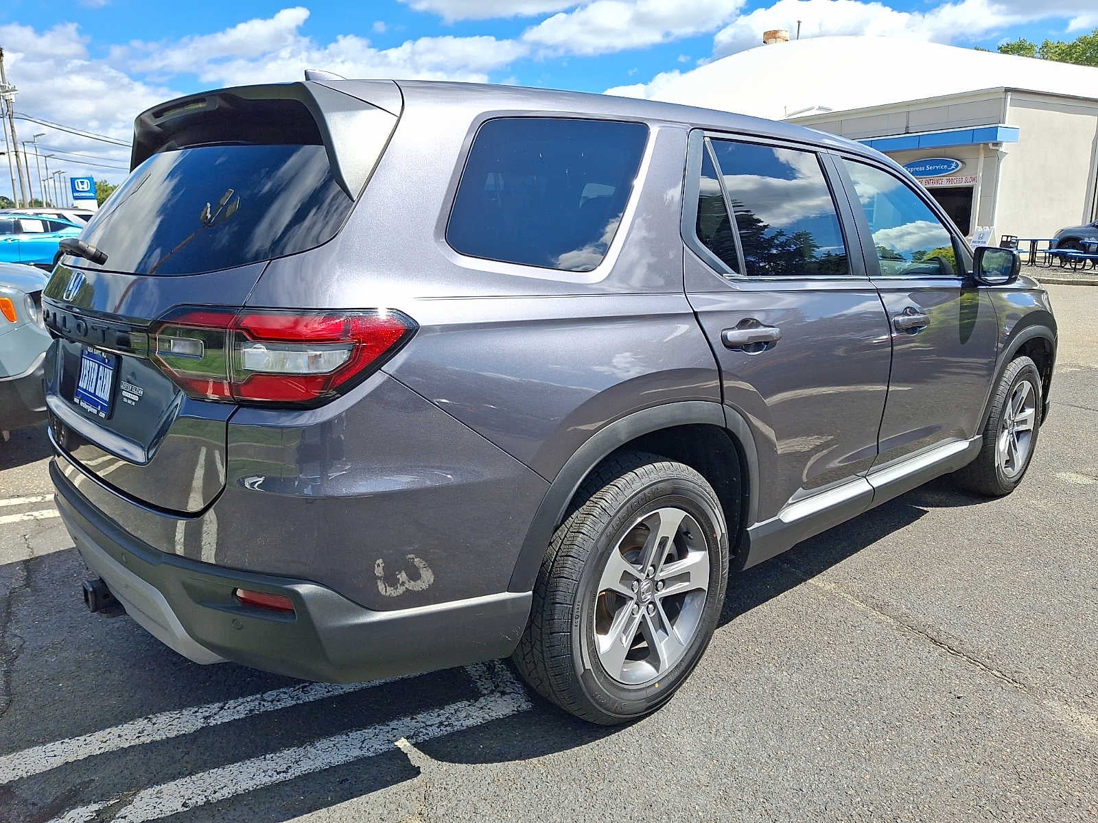 2023 Honda Pilot EX-L 8 Passenger