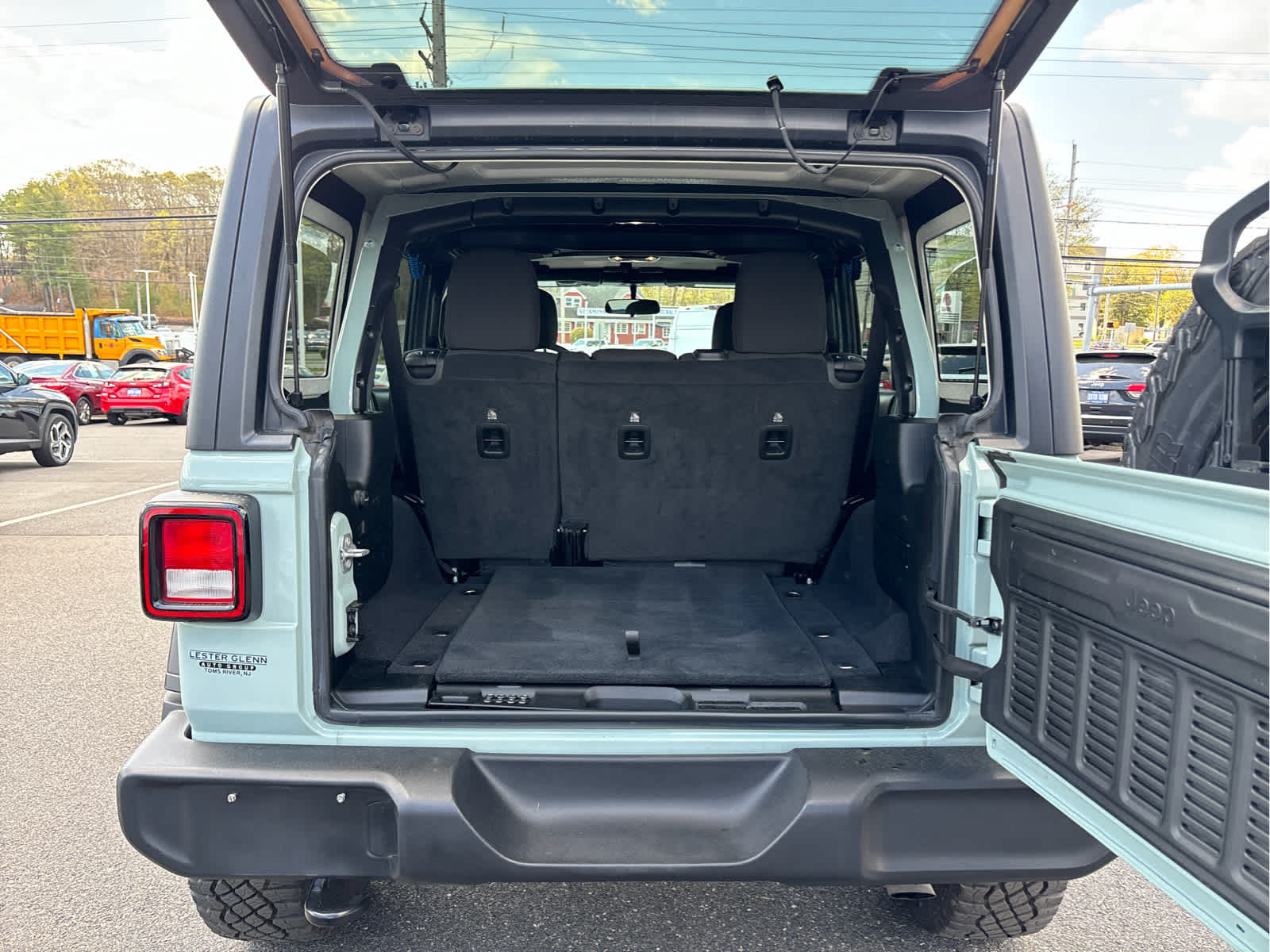 2023 Jeep Wrangler Sport Altitude