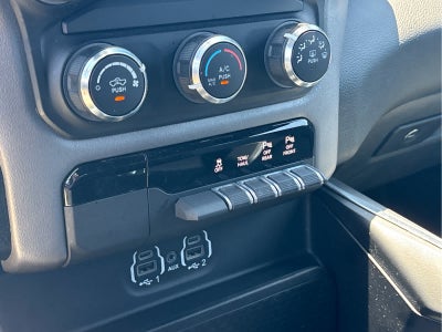 2022 RAM 1500 Big Horn Quad Cab 4x4 6'4" Box