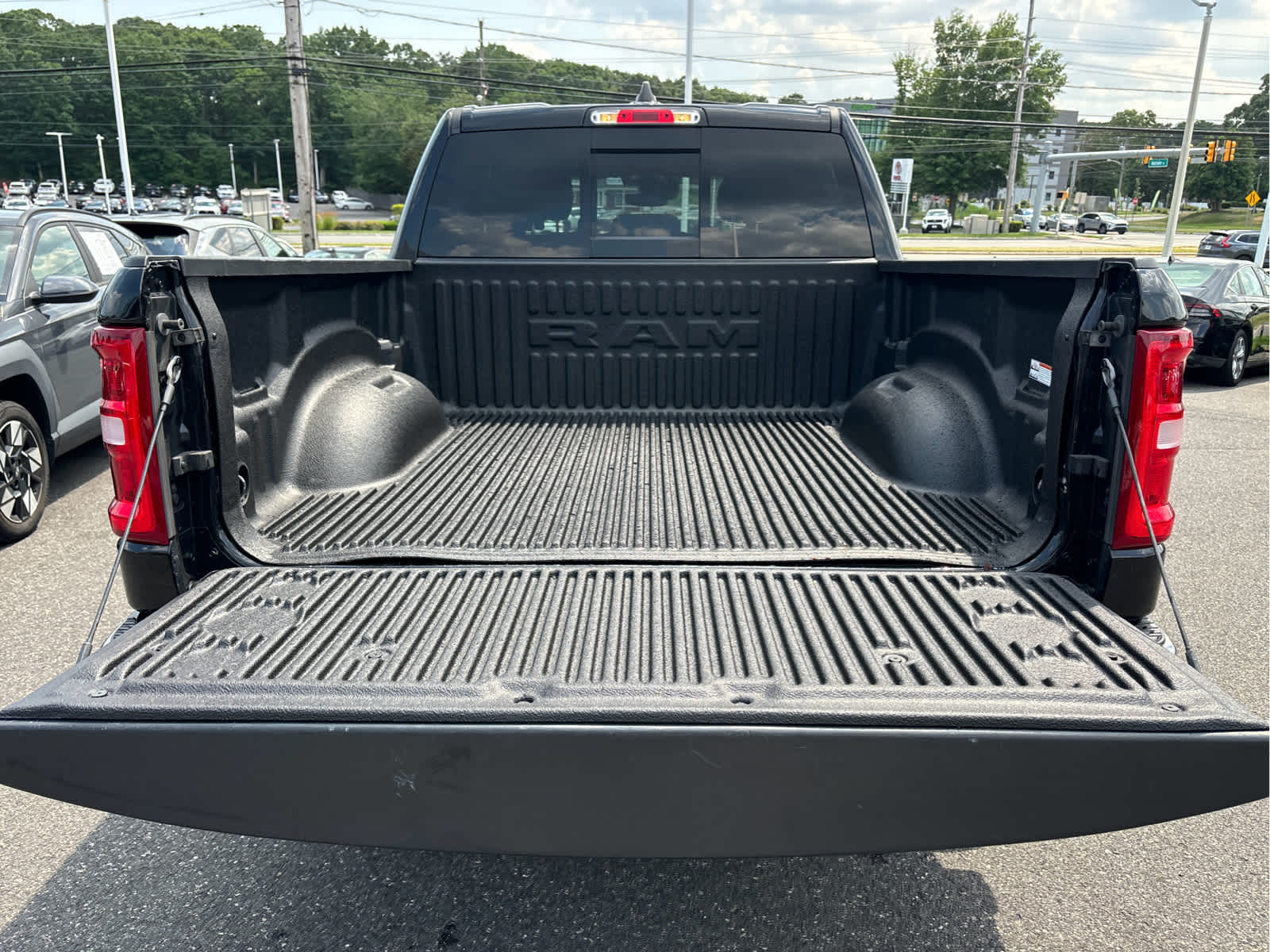 2025 RAM 1500 Big Horn Crew Cab 4x4 5'7" Box
