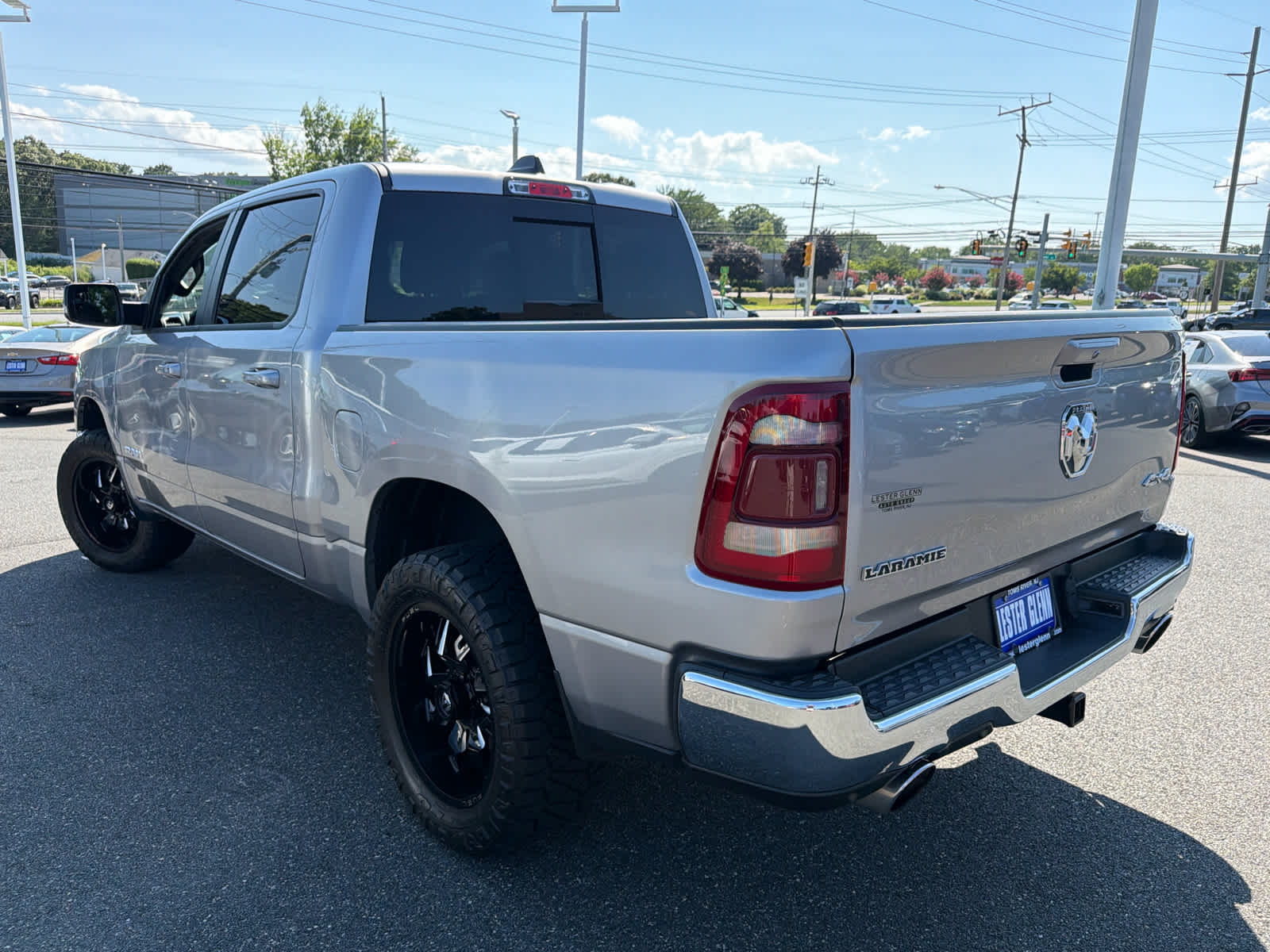 2023 RAM 1500 Laramie Crew Cab 4x4 5'7" Box
