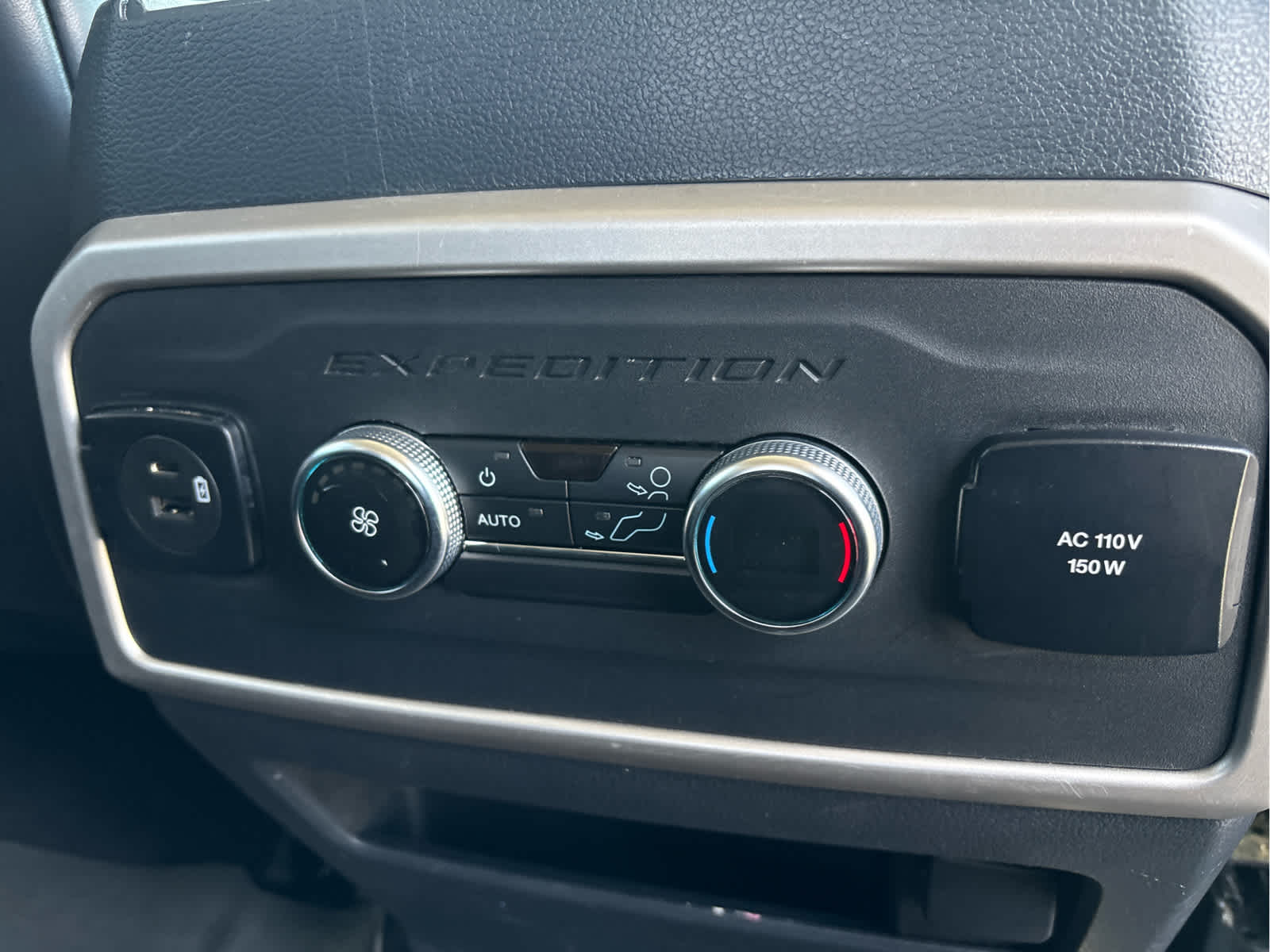 2023 Ford Expedition XLT