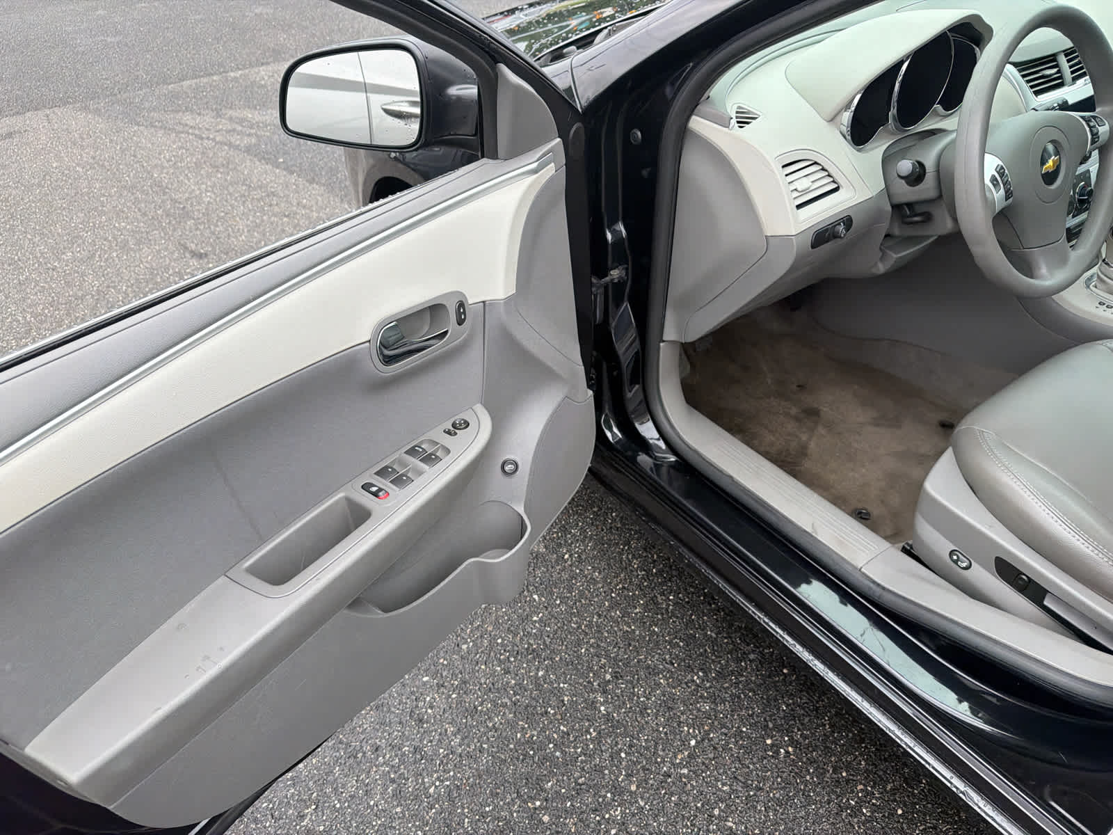 2011 Chevrolet Malibu LS w/1LS