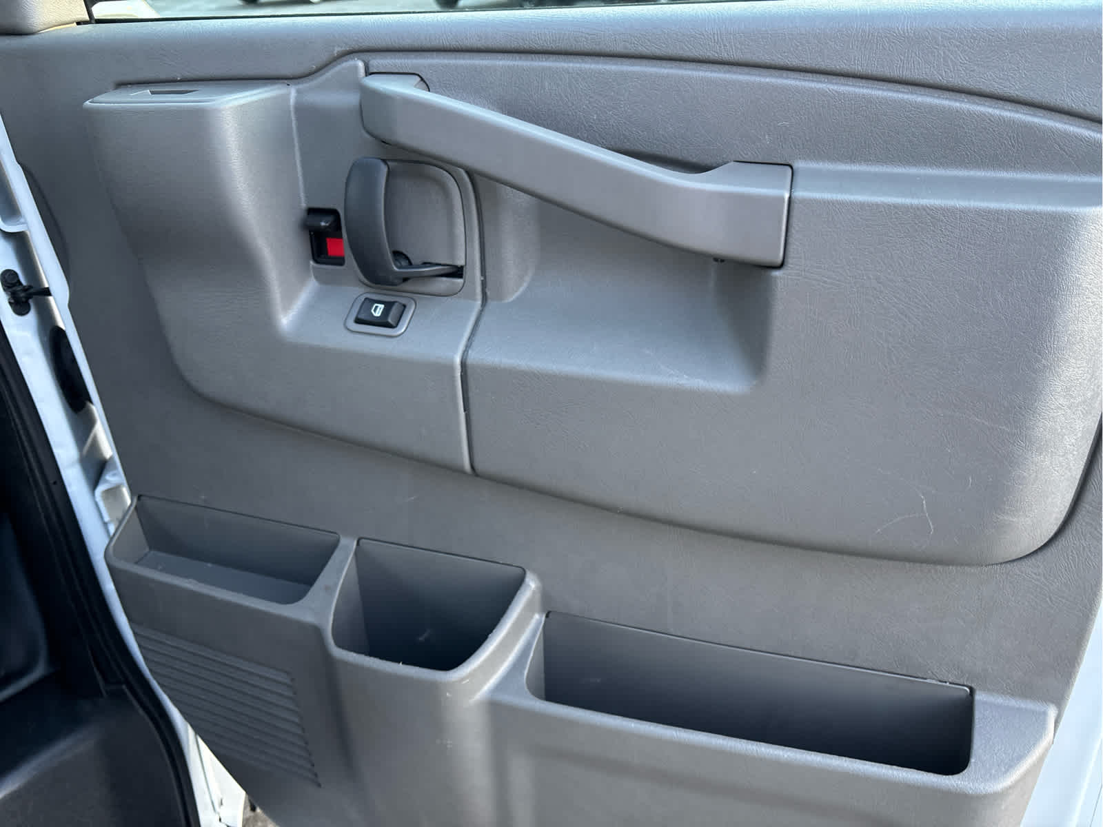 2024 Chevrolet Express Cargo 2500 WT