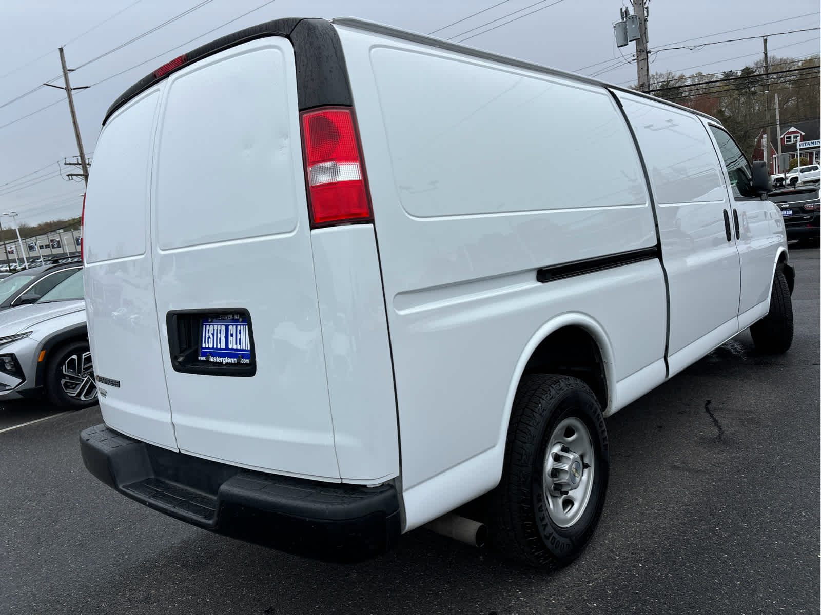 2023 Chevrolet Express Cargo 2500 WT