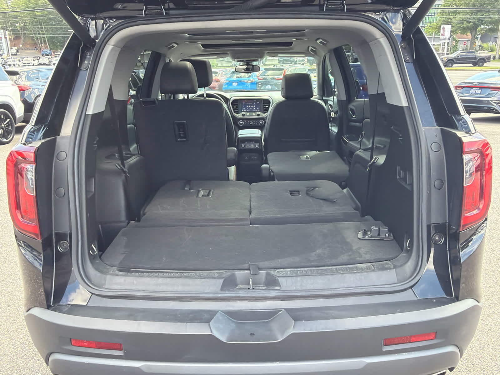 2023 GMC Acadia AT4