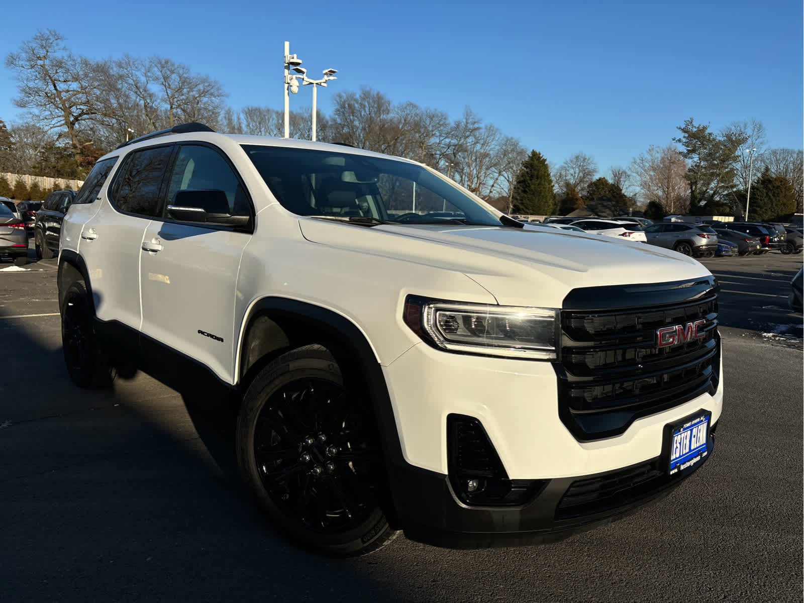 2023 GMC Acadia SLT