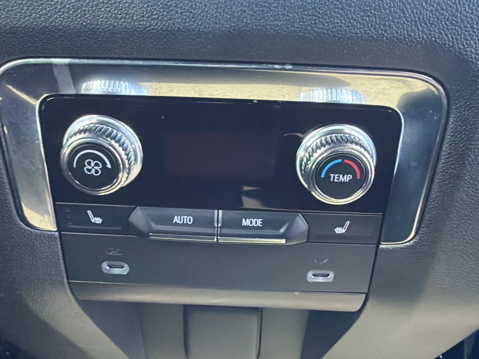 2022 GMC Yukon AT4