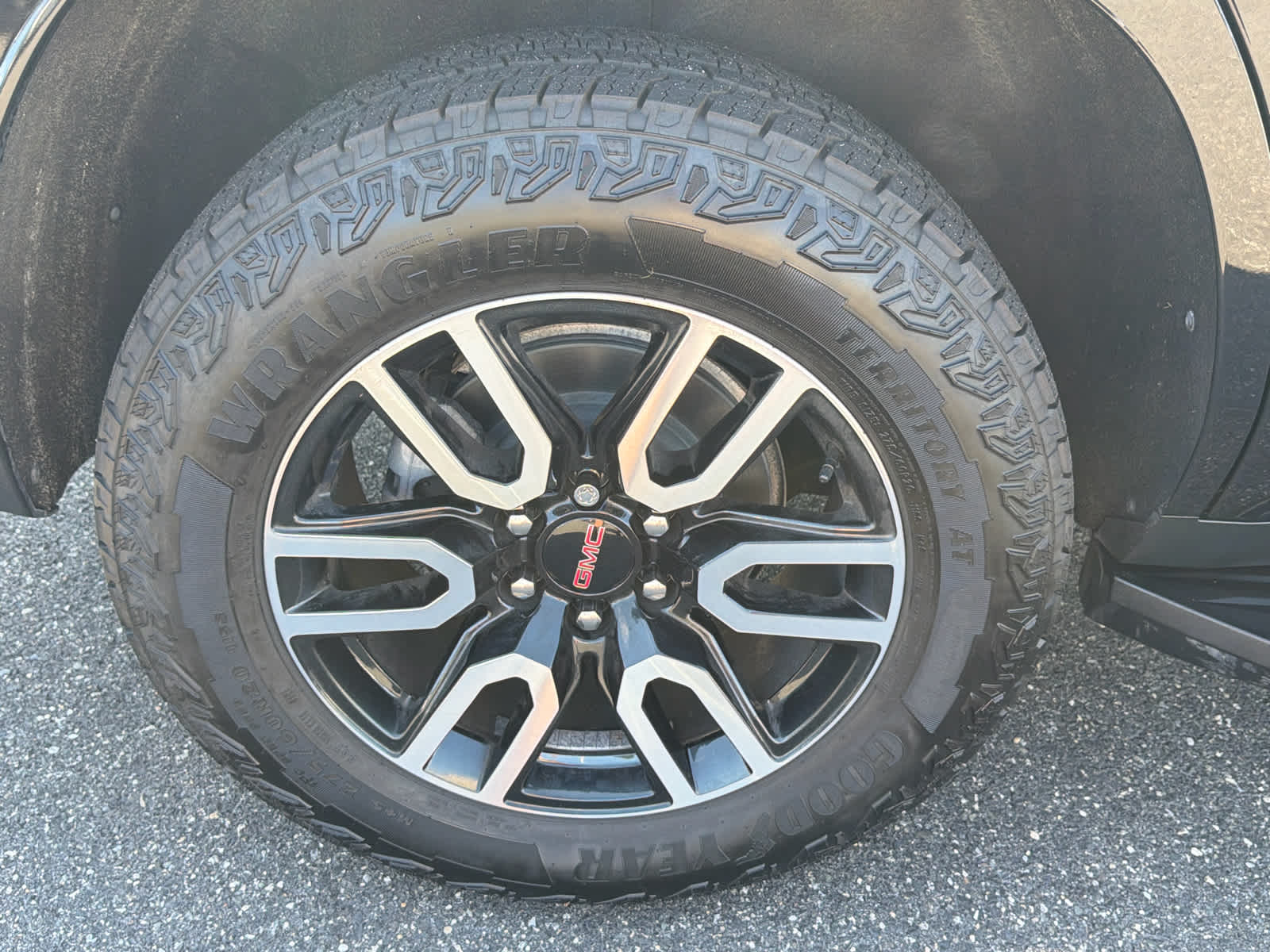 2022 GMC Yukon AT4