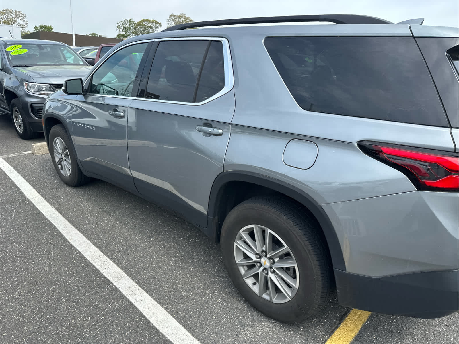 2023 Chevrolet Traverse LT Cloth