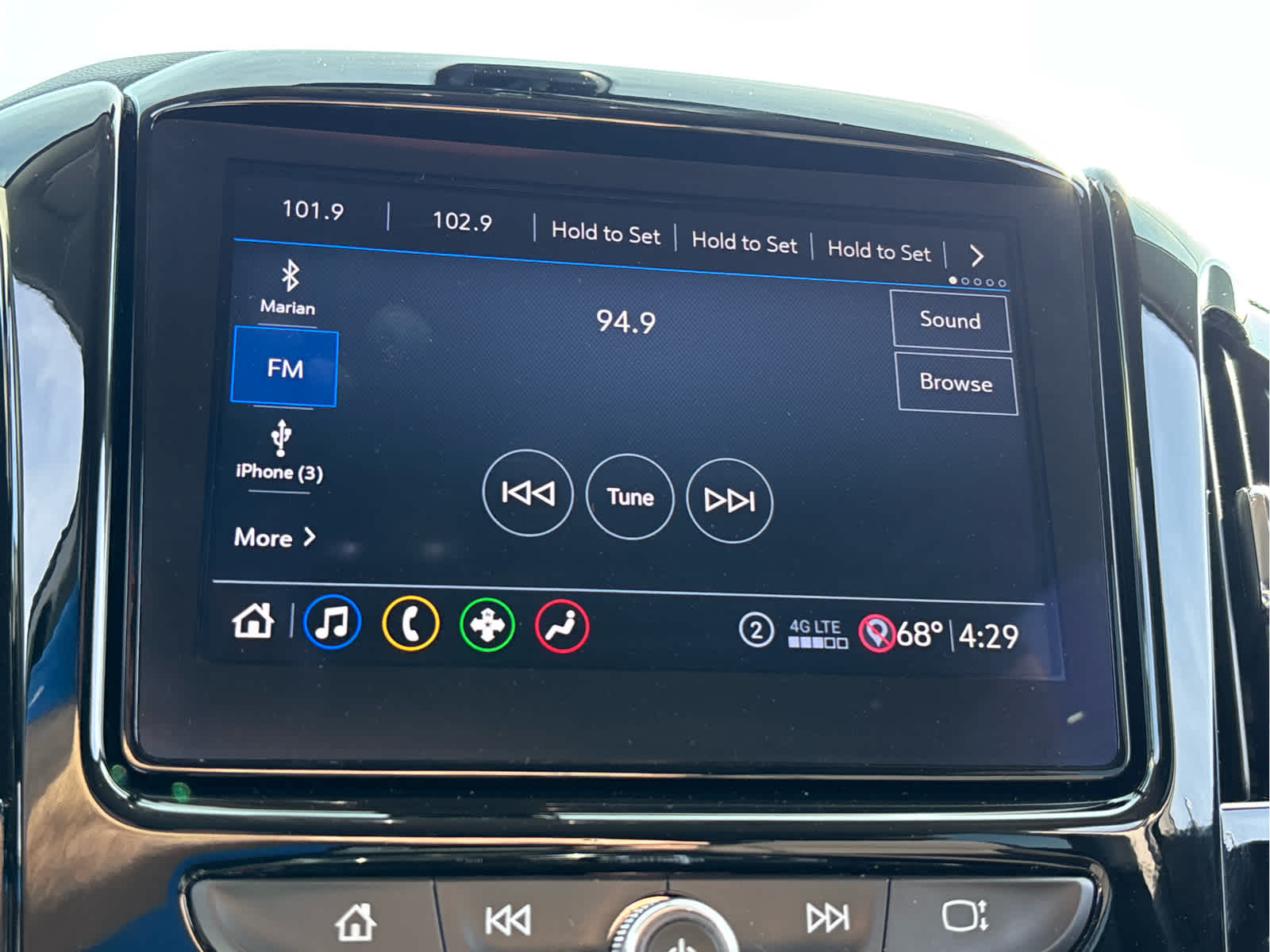 2021 Chevrolet Traverse LT Cloth