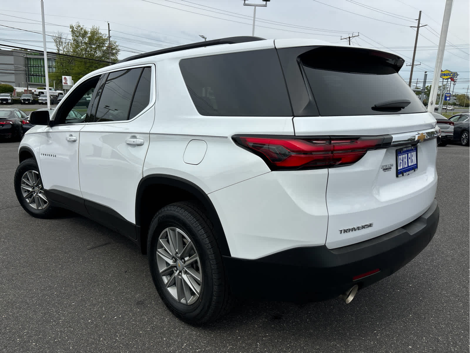 2023 Chevrolet Traverse LT Cloth