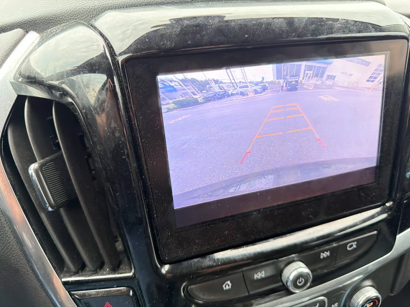 2020 Chevrolet Traverse LT Cloth