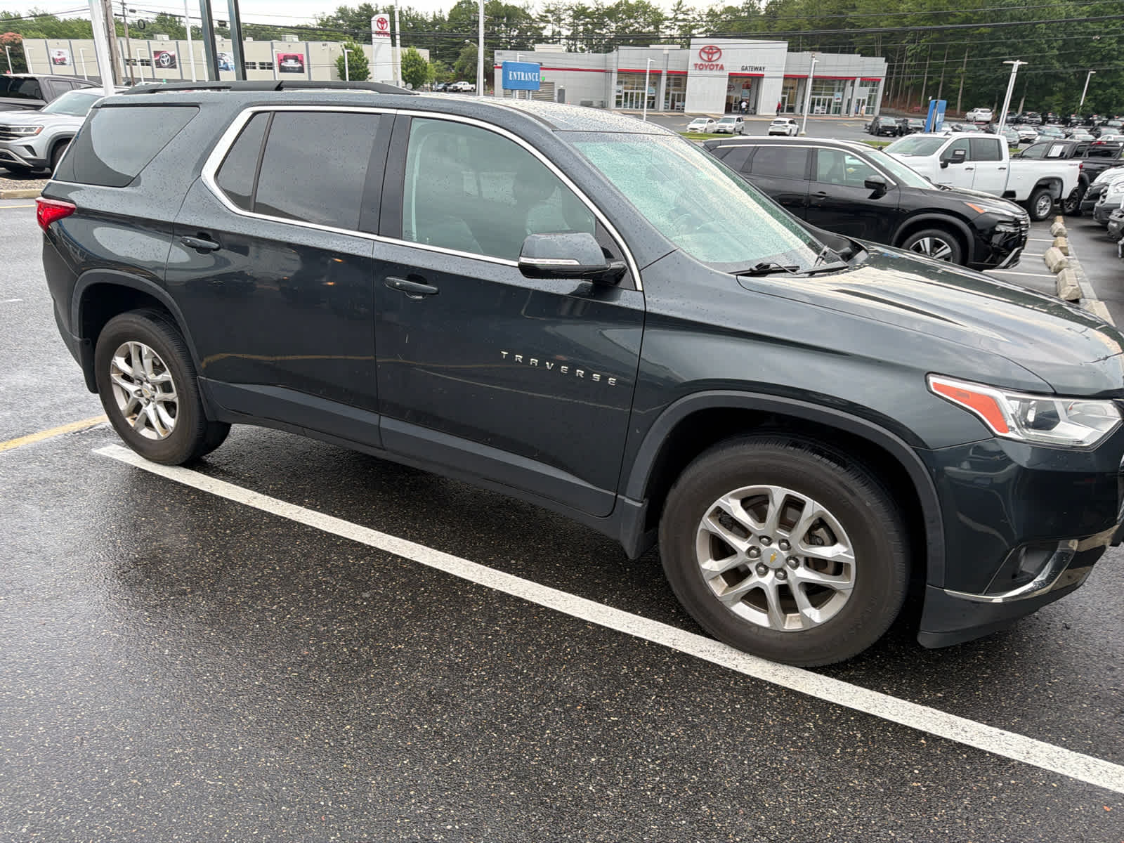 2020 Chevrolet Traverse LT Cloth