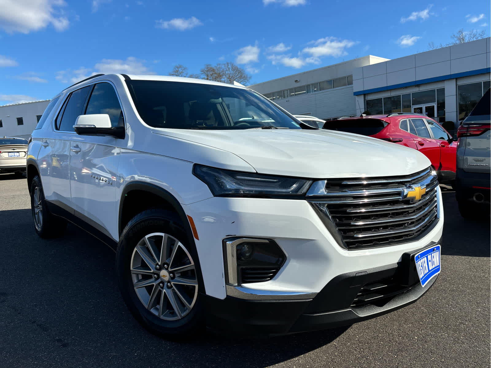 2023 Chevrolet Traverse LT Cloth