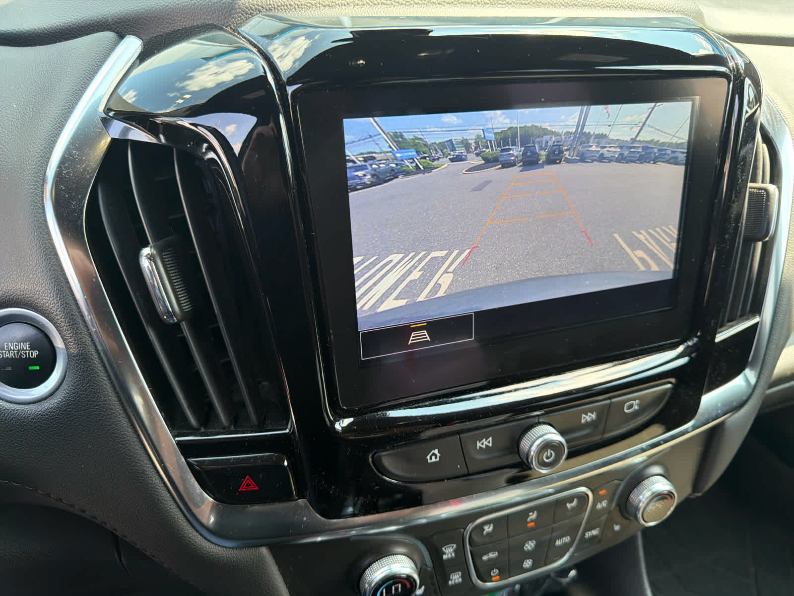2024 Chevrolet Traverse Limited LT Cloth
