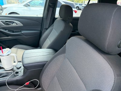 2024 Chevrolet Traverse Limited LT Cloth
