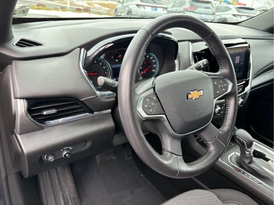2022 Chevrolet Traverse LT Cloth